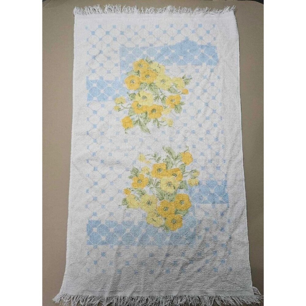 Vintage Cannon Bath Towel Yellow And Blue Flower Floral Pattern W/ Fringe